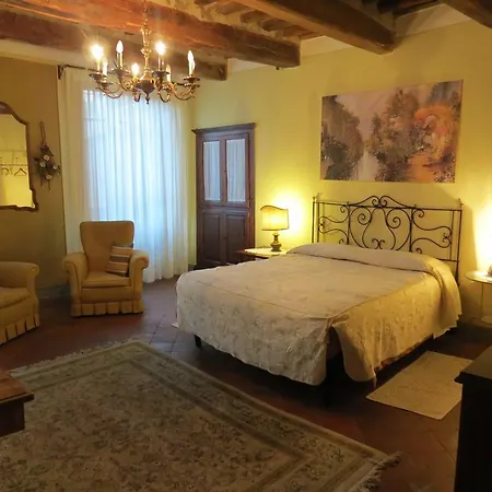 Holiday home Antica Casa Naldi Montecarlo