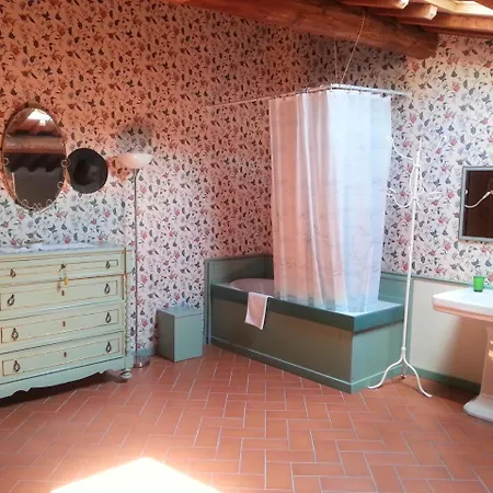 Antica Casa Naldi Montecarlo