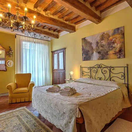 Holiday home Antica Casa Naldi Montecarlo